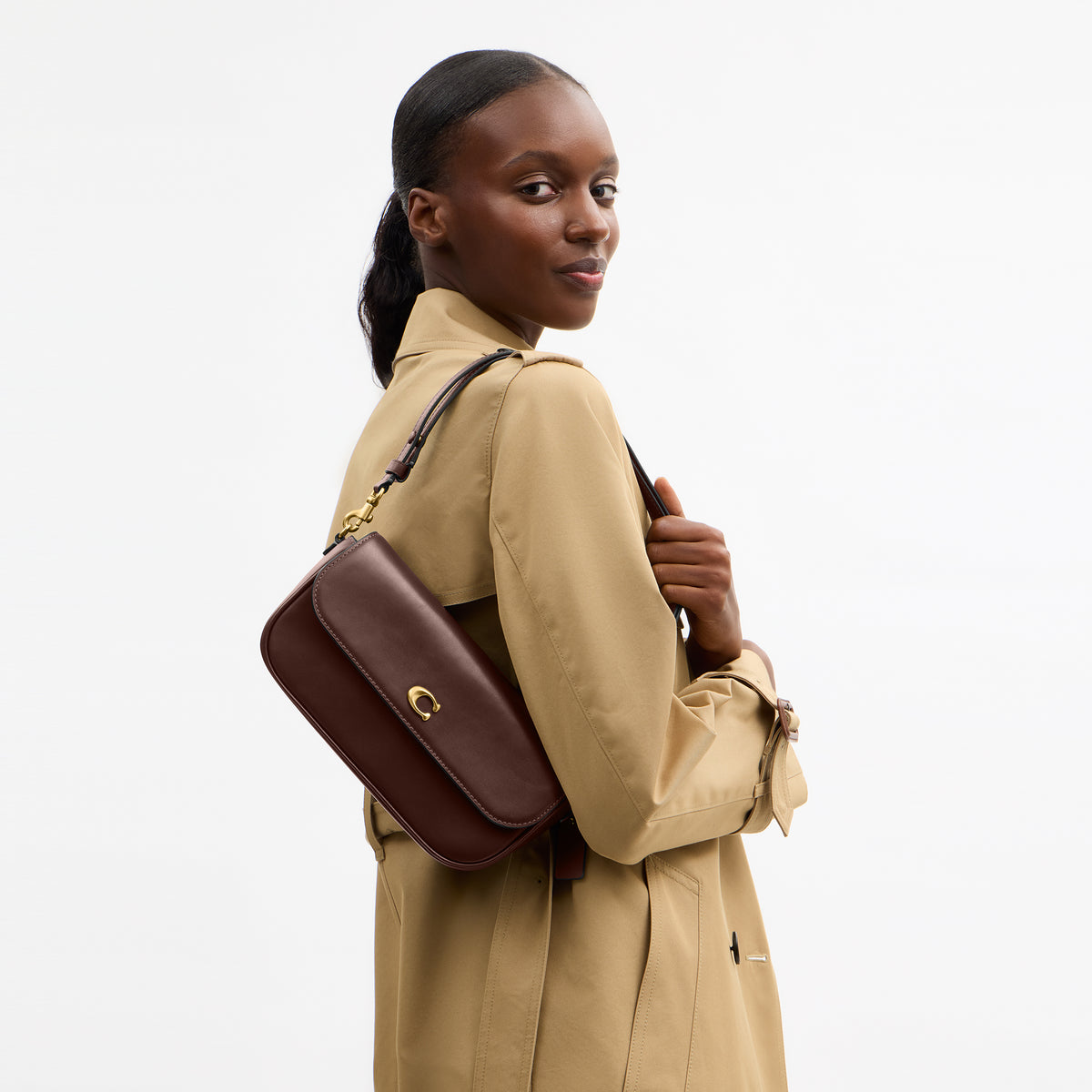 Coach  |  Bolso con cadena y solapa Brook