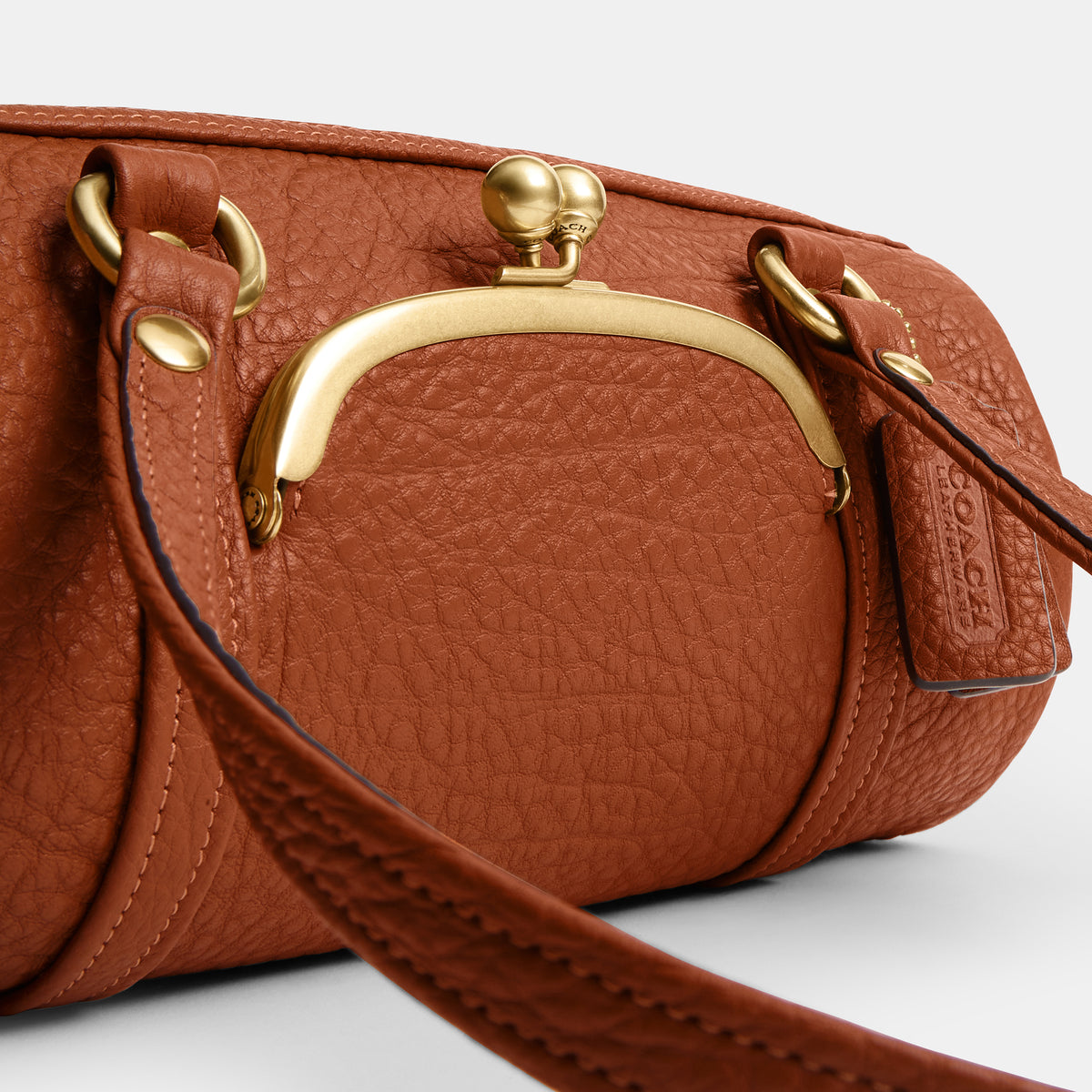 Coach | Cartera Barrel con cierre Kisslock