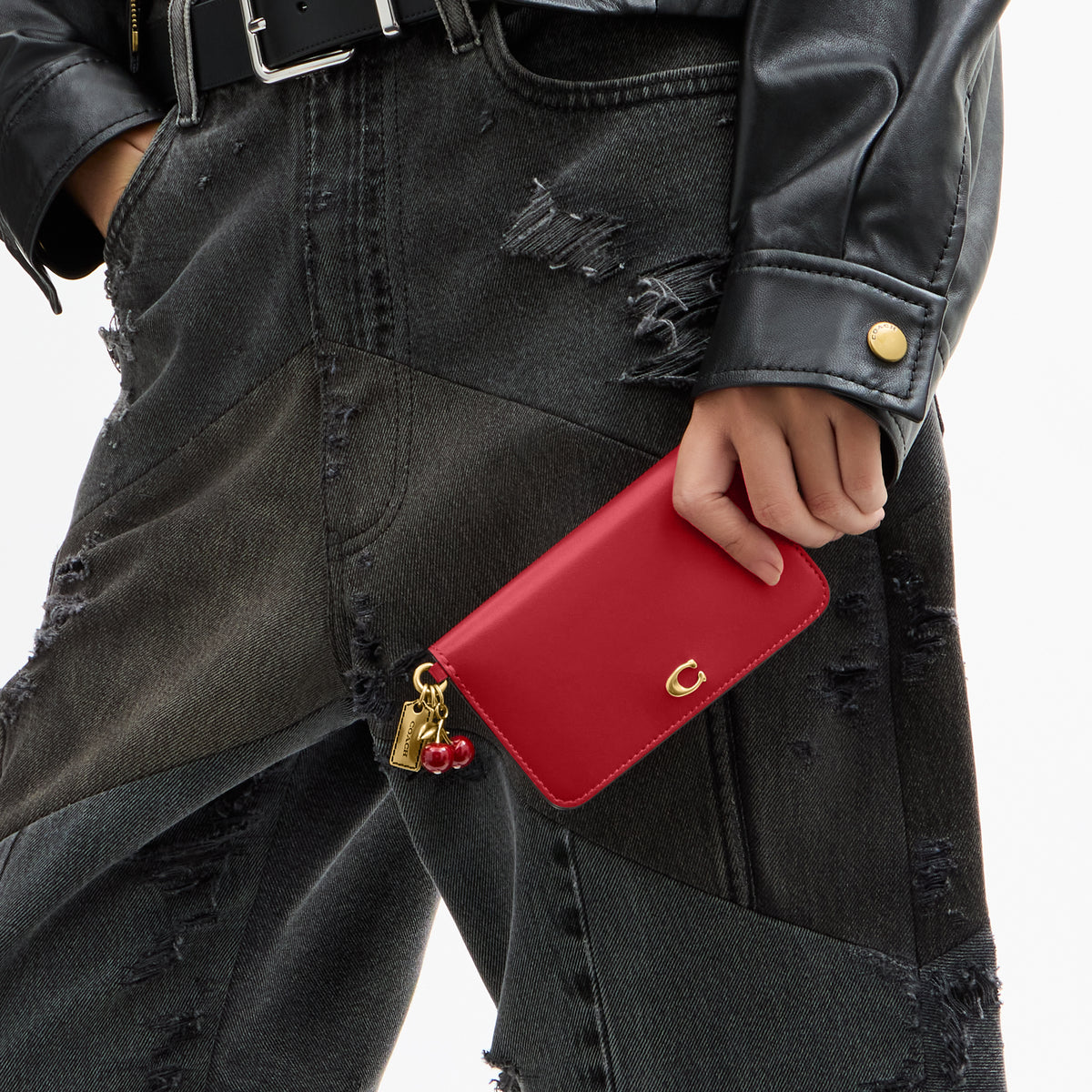 Coach | Tarjetero Essential Slim con Charms
