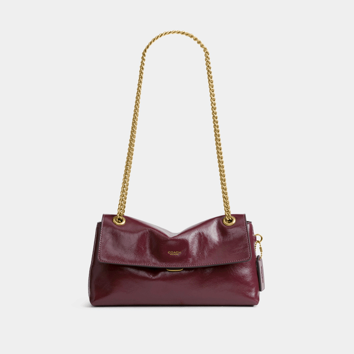 Coach | Bolso Chelsea 26 de Cuero Brillante con Cadena