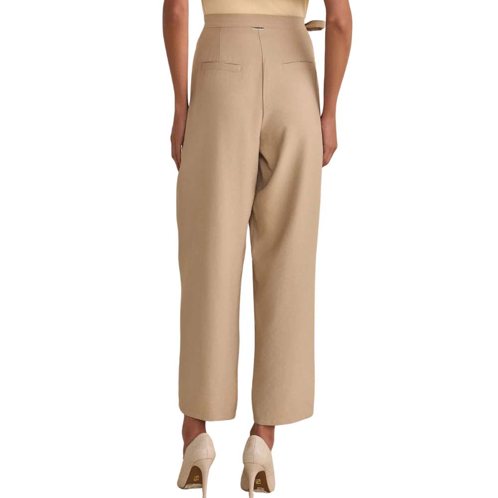 Linzzi | Pantalones Asimétricos en Tela Estilo Sastrería para Dama